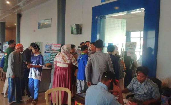 Arus Balik Lebaran di Sumenep Melonjak, Ribuan Penumpang Padati Terminal Arya Wiraraja