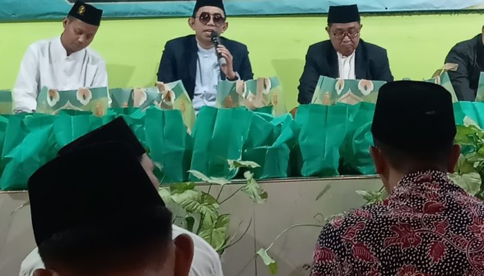 Santuni Anak Yatim, Bos HR  Suntik Motivasi  Sukses  di Cafe & Resto Plappa Ghenna’