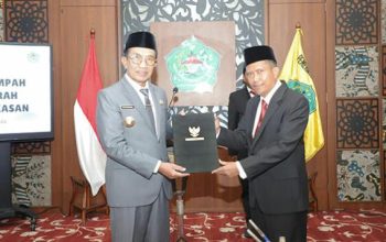 BUPATI PAMEKASAN LANTIK SEKDA DEFINITIF1