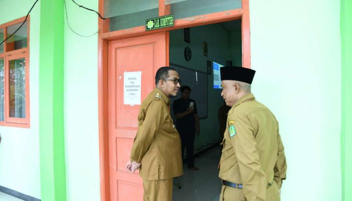 Bupati Achmad Fauzi Turun Langsung Pantau TKA SMP 2026, Tegaskan Pentingnya Kejujuran dan Mutu Pendidikan