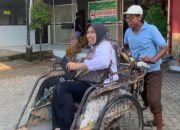Direktur RSUDMA Sumenep Naik Becak, Aksi Nyata Dukung Program Penghematan Energi 8 Direktur RSUDMA Sumenep Naik Becak, Aksi Nyata Dukung Program Penghematan Energi