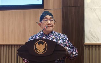 Bupati Sumenep Jawab Pandangan Fraksi DPRD, Tegaskan Penguatan Tata Kelola dan Ekonomi Daerah