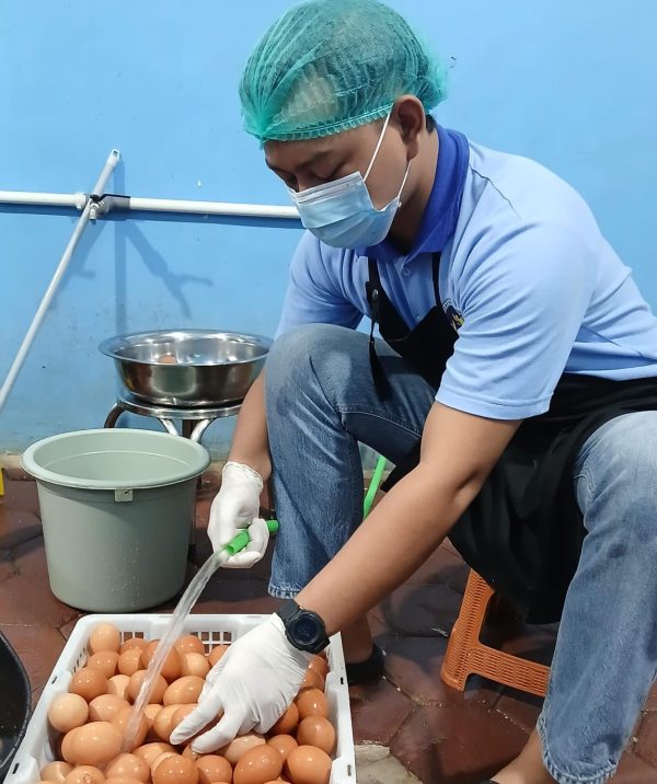 Pastikan Kelayakan, SPPG Kalianyar Tamanan Gunakan Air Lolos Uji Lab dan TDS Untuk Aktivitas Dapur