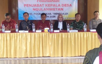 Camat Pogalan Lantik Pj Kepala Desa Ngulanwetan, Tekankan Inovasi dan Ketahanan Pangan