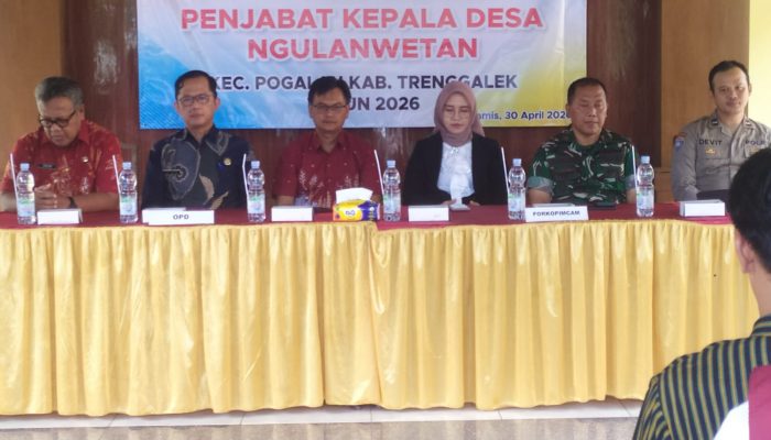 Camat Pogalan Lantik Pj Kepala Desa Ngulanwetan, Tekankan Inovasi dan Ketahanan Pangan