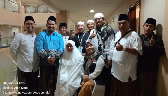 Lia Istifhama Kunjungi Jamaah Haji Asal Sumenep, Ajak Jaga Kesehatan dan Pererat Silaturahmi Jelang Puncak Haji