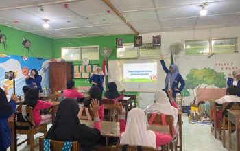 Mahasiswa UNY Wujudkan SDGs 12 di MI Muhammadiyah Al Muttaqien Melalui Inovasi Recycle Tutup Botol Bekas Menjadi Aksesoris Bernilai Ekonomi