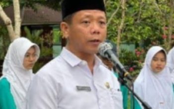 Peringatan Hardiknas 2026 di MTsN 2 Kanigoro Berlangsung Khidmat, Teguhkan Komitmen Pendidikan Bermutu