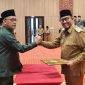 Bupati Sumenep Dr. H. Achmad Fauzi Wongsojudo (kanan) bersama Ketua DPRD Sumenep 