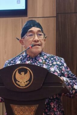 Bupati Sumenep Jawab Pandangan Fraksi DPRD, Tegaskan Penguatan Tata Kelola dan Ekonomi Daerah