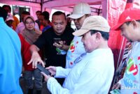 Bupati bersama Wakil nya saat meninjau sentra Kuliner Bank Jatim