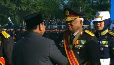 Penghargaan disematkan Presiden Prabowo Kepada Taufiequrrachman Ruki