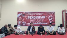 Suasana Sholawatan Malam Jumat Manis DPC PDIP Bondowoso