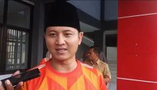 Bupati Mochamad Nur Arifin 