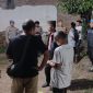 Polisi Bondowoso saat olah TKP suami bacok istri