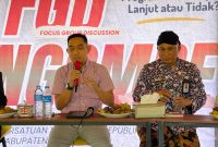 Hairul Anwar, Anggota Komisi 1 DPRD Sumenep (kiri)
