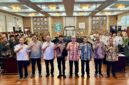 Bupati Sumenep Achmad Fauzi Wongsojudo bersama para petinggi ITPLN