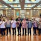 Bupati Sumenep Achmad Fauzi Wongsojudo bersama para petinggi ITPLN