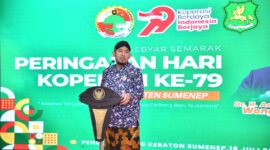 Bupati Sumenep Achmad Fauzi Wongsojudo dalam acara tasyakuran Hari Koperasi Nasional ke-79 di Pendopo Agung