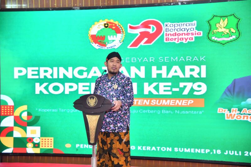 Bupati Sumenep Achmad Fauzi Wongsojudo dalam acara tasyakuran Hari Koperasi Nasional ke-79 di Pendopo Agung