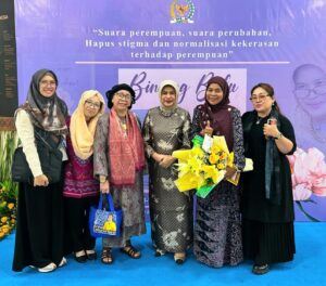 Anna Ruswan Latuconsina Mengangkat Suara Perempuan Melalui Buku "Arum Jeram Pernikahan"