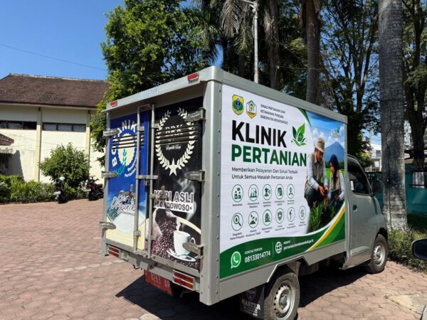 Tingkatkan Kualitas Pelayanan Bagi Petani, DPKP Bondowoso Luncurkan Mobil Klinik Pertanian