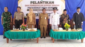 Proses pelantikan Perangkat Desa Gembleb