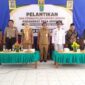 Proses pelantikan Perangkat Desa Gembleb