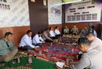 Kapolresta Sumenep KBP Ariek Indra Sentanu saat menyampaikan sambutan dalam silaturahmi di Kantor SMSI Sumenep 