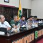 Forkopimda bersama Bupati Sumenep dalam rapat penentuan TIHT