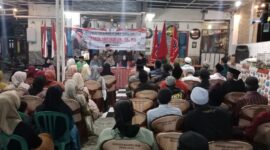 Martin saat menerima aspirasi masyarakat desa
