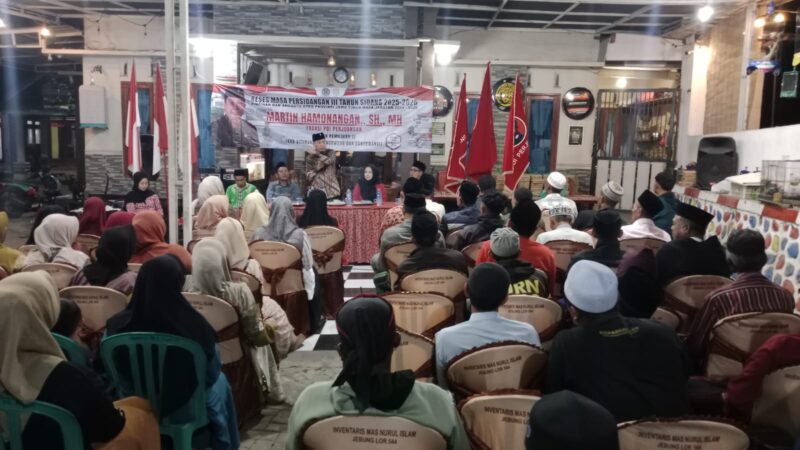 Martin saat menerima aspirasi masyarakat desa