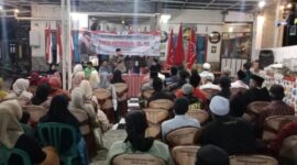 Martin saat menerima aspirasi masyarakat desa