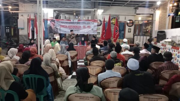 Martin saat menerima aspirasi masyarakat desa
