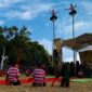 Atraksi tarian yang mengiringi syair syair pojien