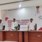 Dari kiri, Sekretaris DPMPTSP, Kukuh Agus Susyanto, Kepala DPMPTSP Heru Santoso dan Kabid Penanaman Modal Herman Hariyanto