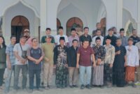 Pemkab Sumenep dan PT Elnusa bersama Anggota DPRD asal Masalembu Ahmad Juhairi dengan para tokoh Masalembu