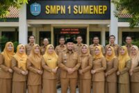 Bupati Achmad Fauzi Wongsojudo saat sidak MPLS di SMPN 1 Sumenep 