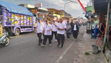 Wabup Sumenep bersama Dirut BPRS Bhakti Sumekar dan jajaran direksi