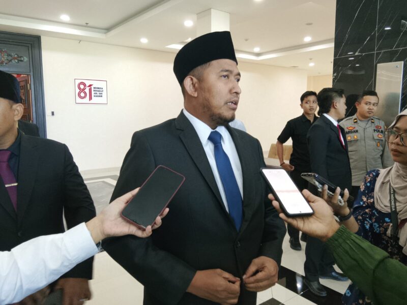 Bupati Fauzi
