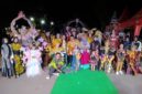 Camat Tamanan dan Istri saat foto bareng peserta lomba