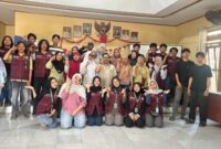 Tim Cara'de PPKO 2026 bersama peserta pelatihan Pembudidaya Pakan ikan
