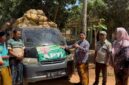 Kepala DKPP Sumenep, Chainur Rasyid saat melepas pengiriman Tembakau prancak 95
