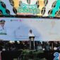 Bupati Bondowoso saat melepas peserta pawai budaya
