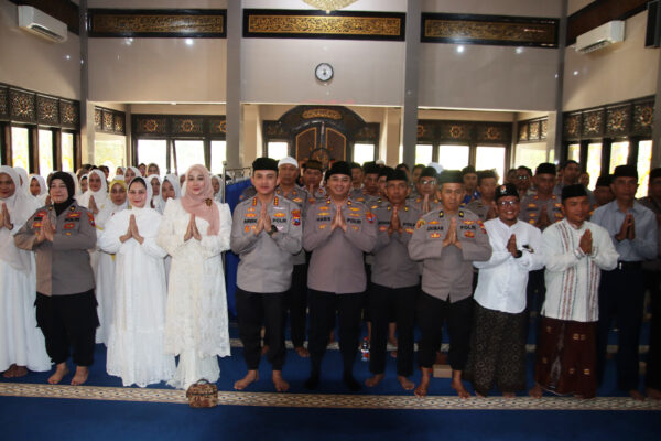 Maulid Nabi di Polresta Sumenep: Dari Masjid Walisongo, Pesan Integritas untuk Pelayanan Publik