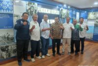 Ketua SMSI Jatim dan pengurus saat bersama Dirjen Pendidikan Dasar