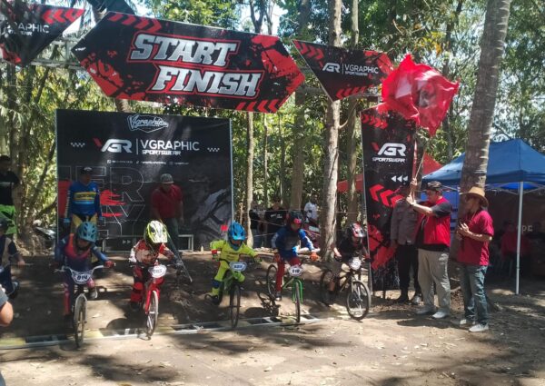 DPC PDI Perjuangan Bondowoso Gelar Lomba BMX Cross dan Kontes se-Jatim, Dorong Bakat Generasi Muda