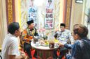 Wabup KH Imam Hasyim (kanan) bersama Ketua Bappeda Arif Firmanto