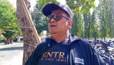H. Her Dukung Gerakan sosial Direktur Central 88 Gold And Jewellery  Ali Zainal Abidin di Soft Opening bahwa setiap orang yang membeli emas di tokonya, keuntungan 100 persen akan diwakafkan untuk kemaslahatan anak yatim dan kaum dhuafa