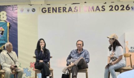 Catatan Prof.Dr.Wahyu Wibowo Tentang 'Menjadi Manusia' Dalam Bedah Buku RBMM
